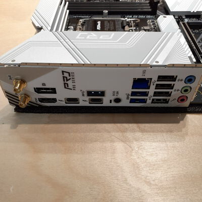 【鹿児島店】中古  ASRock Z890 Pro RS WiFi (Z890 1851 ATX DDR5) 172169 