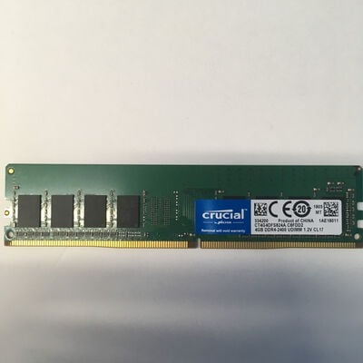 【博多店】中古  PC4-19200 4GB デスクトップ用(DDR4-2400) 126162 