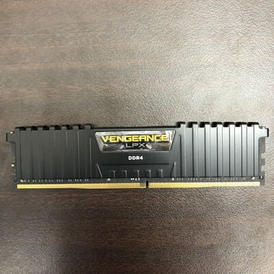 【福山ココローズ店】中古  PC4-25600 16GB デスクトップ用 140728 