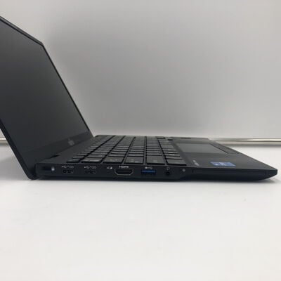 【福井日之出店】中古  FUJITSU U9311/F(i5-1145G7/4GB/SSD256GB/W11P) 5200000894 