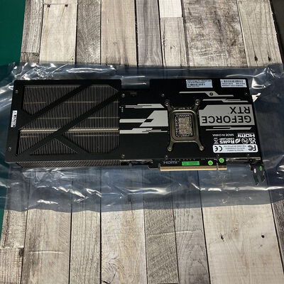 【広島店】中古  玄人志向 GG-RTX5070Ti-E16GB/EX/TP(RTX5070Ti 16GB) 3320004783 