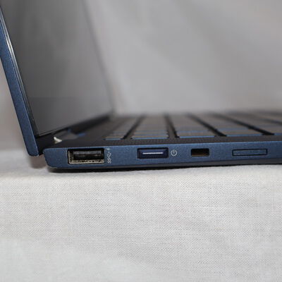【通販センター】中古  HP Elite Dragonfly G2 (Intel Core  i7 1185G7 3.00GHz/16GB/SSD512GB/-/オンボード/13.3/1920x1080/Wi-Fi/WEBCAM/US配列/W11H64 MAR) 186497【8/27値下げ!】 