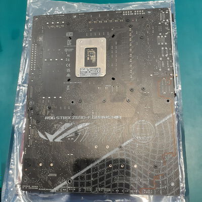 【鹿児島店】中古  ASUS ROG STRIX Z690-F GAMING WIFI Z690(DDR5)/LGA1700/2.5GbitLAN/Wi-Fi6E(ax)+BT5.2 1250004694 