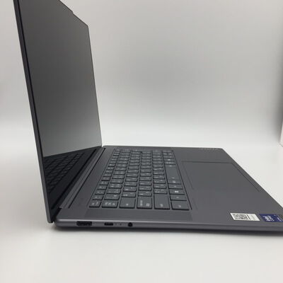【神戸・三宮店】中古  LENOVO Yoga Slim7 15ILL9(Ultra 7 258V/32GB/SSD1TB/W11H) 3430006680 
