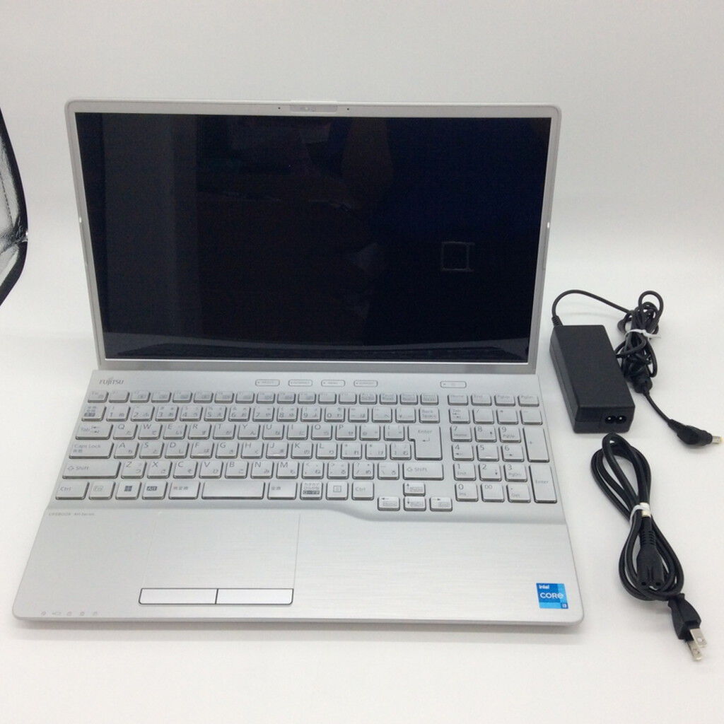 中古 Fujitsu LIFEBOOK AH43/H3(i3-1215U/8GB/SSD256GB/W11H