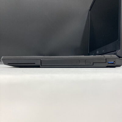【熊本浜線店】中古  Fujitsu FMVA81033 (i5-10310U/8GB/SSD256GB/W11P) 5370000982 