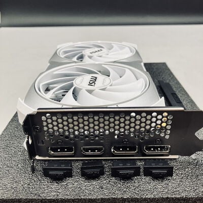 【熊本浜線店】中古  MSI GeForce RTX 4060 VENTUS 2X WHITE 8G OC (RTX4060 8GB) 188919 