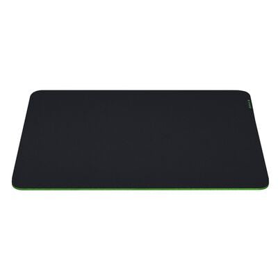 Razer  Gigantus V2 M (RZ02-03330200-R3M1) 