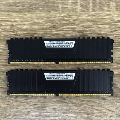 【津ラッツ店】中古  16GB 2枚組(合計32GB) PC4-21300/DDR4-2666 デスクトップ用 190916 
