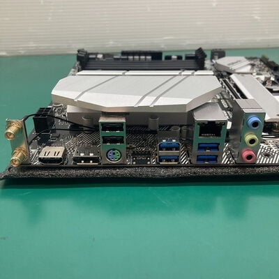 【浦添城間店(沖縄)】中古  ASRock B550M WiFi (B550 AM4 mATX DDR4) 4780001299 