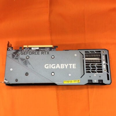 【なんば店】中古  GIGABYTE GV-N3070GAMING OC-8GD (RTX3070 8G) 143899 