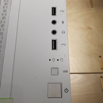 【鹿児島店】中古  MOUSE　ゲーミングPC(Ryzen 7 9800X3D/64GB/SSD2TB/RTX4070 SUPER/W11H) 4700000709 