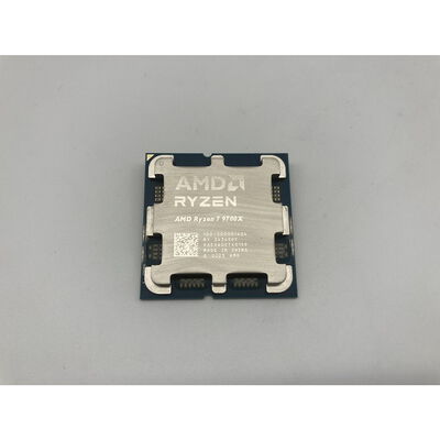 【郡山安積店】中古  AMD Ryzen 7 9700X (AM5/3.8GHz/40M/C8/T16/65W) 169022 