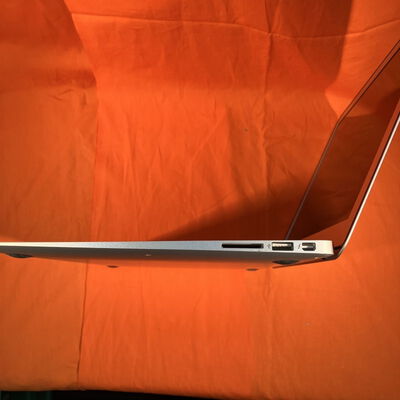 【なんば店】中古  Apple MacBook Air 13インチ 2017 Core i5 1.8GHz/8GB/128GB SSD MQD32J/A 5140000225