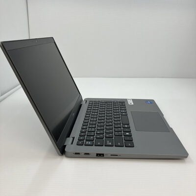 【秋葉原本店】中古  DELL Latitude5330(i5-1245U/8GB/SSD256GB/W11P) 3410015611 