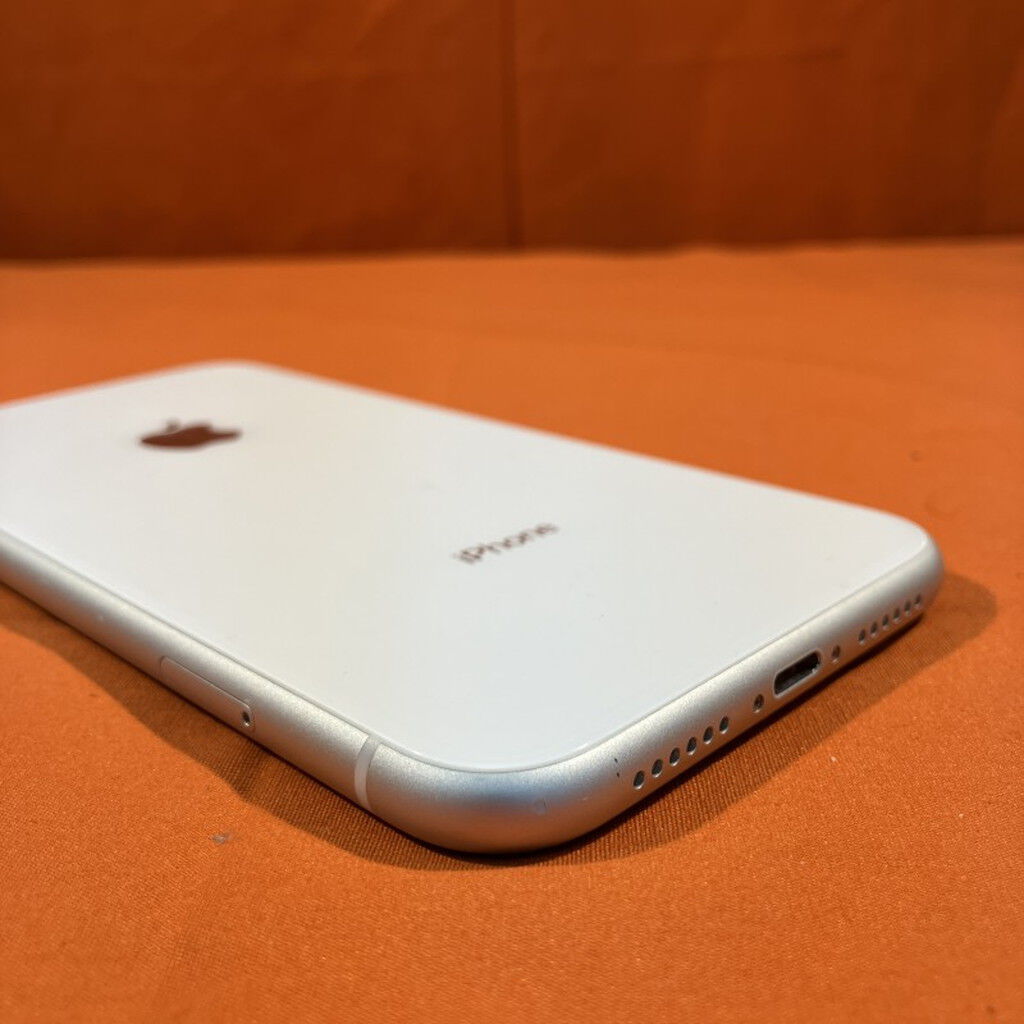 中古 【docomo】 Apple iPhoneXR 128GB (ホワイト) MH7U3J/A 新