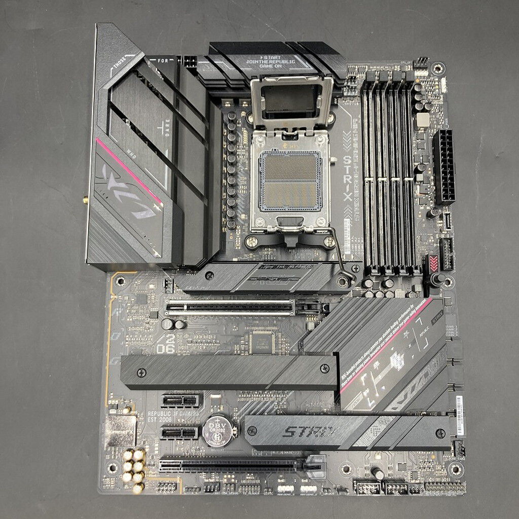 中古 ASUS ROG STRIX B650E-F GAMING WIFI(B650E AM5 ATX DDR5) 167324