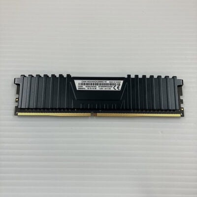 【秋葉原本店】中古  PC4-21300 8GB デスクトップ用(DDR4-2666) 126165 