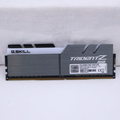 【通販センター】中古  PC4-25600 8GB デスクトップ用(DDR4-3200) 140727 