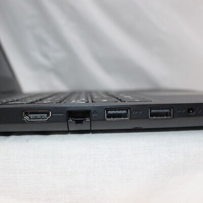【通販センター】中古  DELL Vostro 3590(Intel Core i5 10210U 1.60GHz/16GB DDR4/SSD256GB/-/オンボード/15.6/1920x1080/GbE/Wi-Fi/WEBCAM/W11P/VBT) 197880 