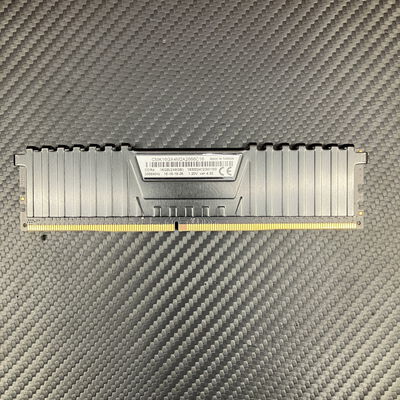 【富士青葉店】中古  PC4-21300 8GB デスクトップ用(DDR4-2666) 126165 
