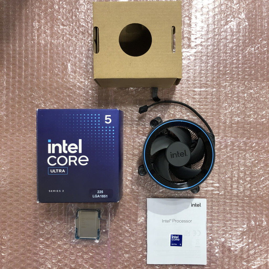 中古 INTEL Core Ultra 5 225 (1851/3.3G/20M/C10/T10) 175014