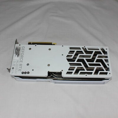 【通販センター】中古  Palit NED47TST19T2-1043W GamingPro White OC (RTX4070Ti SUPER 16GB) 164255 