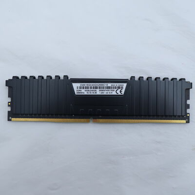 【通販センター】中古  PC4-21300 8GB デスクトップ用(DDR4-2666) 126165 