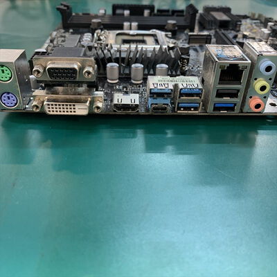 【横浜駅前店】中古  ASRock Z370M Pro4 (Z370 1151 mATX DDR4) 136209 