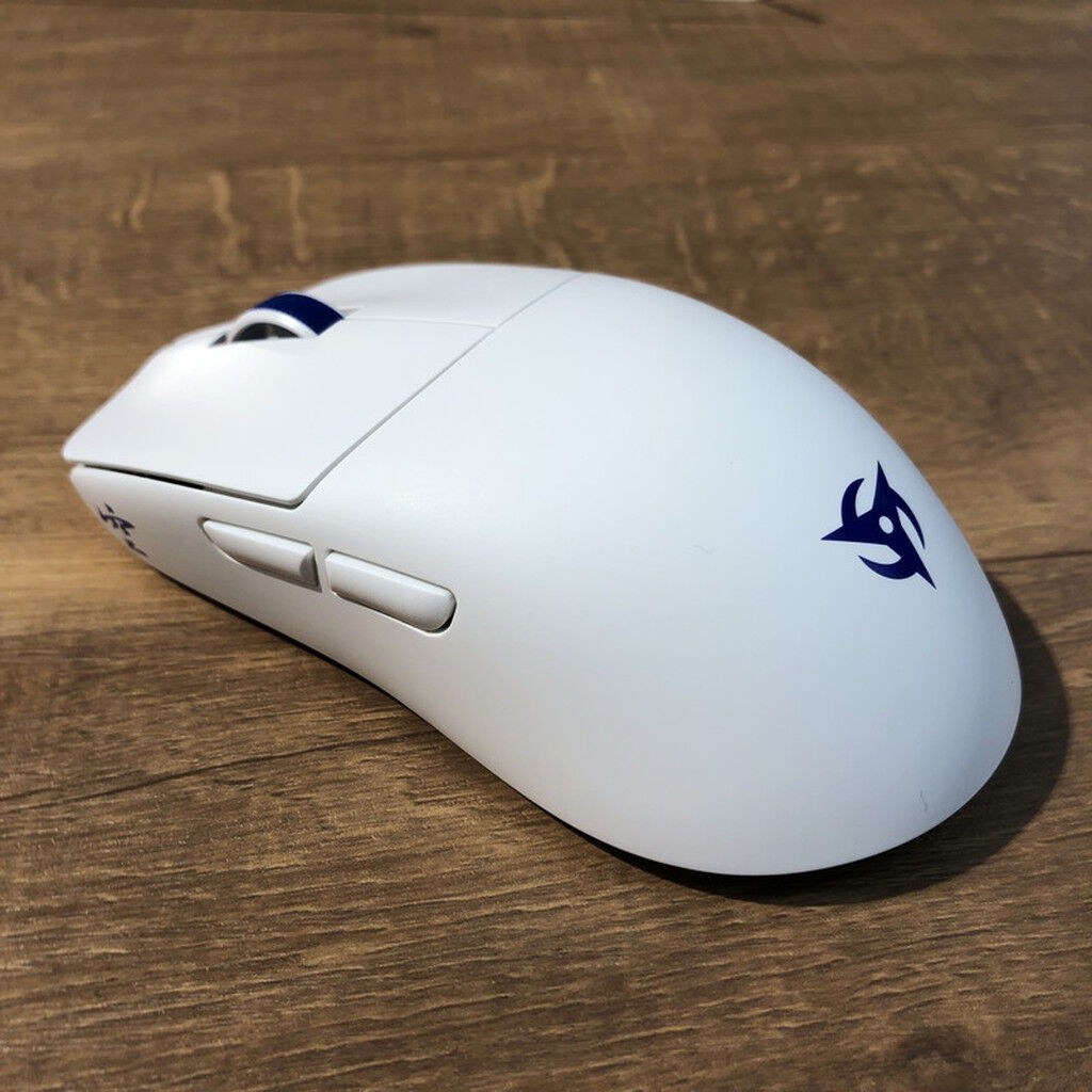 中古 Ninjutso nj-sora-v2-white (無線 ｹﾞｰﾐﾝｸﾞﾏｳｽ) 4740001164