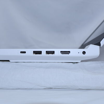 【通販センター】中古  HP by HP 16-s0000 シリーズ 16-s0013AX(AMD Ryzen 7 7840HS w/ Radeon 780M Graphics/16GB DDR5 (PC5)/SSD512GB/なし/NVIDIA GeForce RTX 4060 8GB Laptop GPU/16.1/1920x1080/Wi-Fi/W11H64 MAR) 201723 