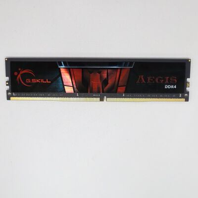 【通販センター】中古  PC4-21300 16GB デスクトップ用(DDR4-2666) 135638 
