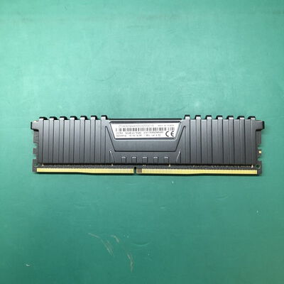 【津ラッツ店】中古  PC4-25600 16GB デスクトップ用 140728 
