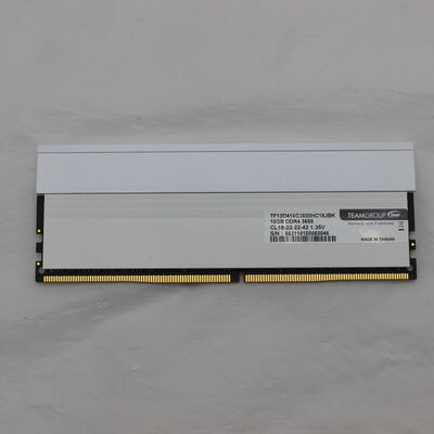 【通販センター】中古  PC4-28800 16GB デスクトップ用(DDR4-3600) 140734 