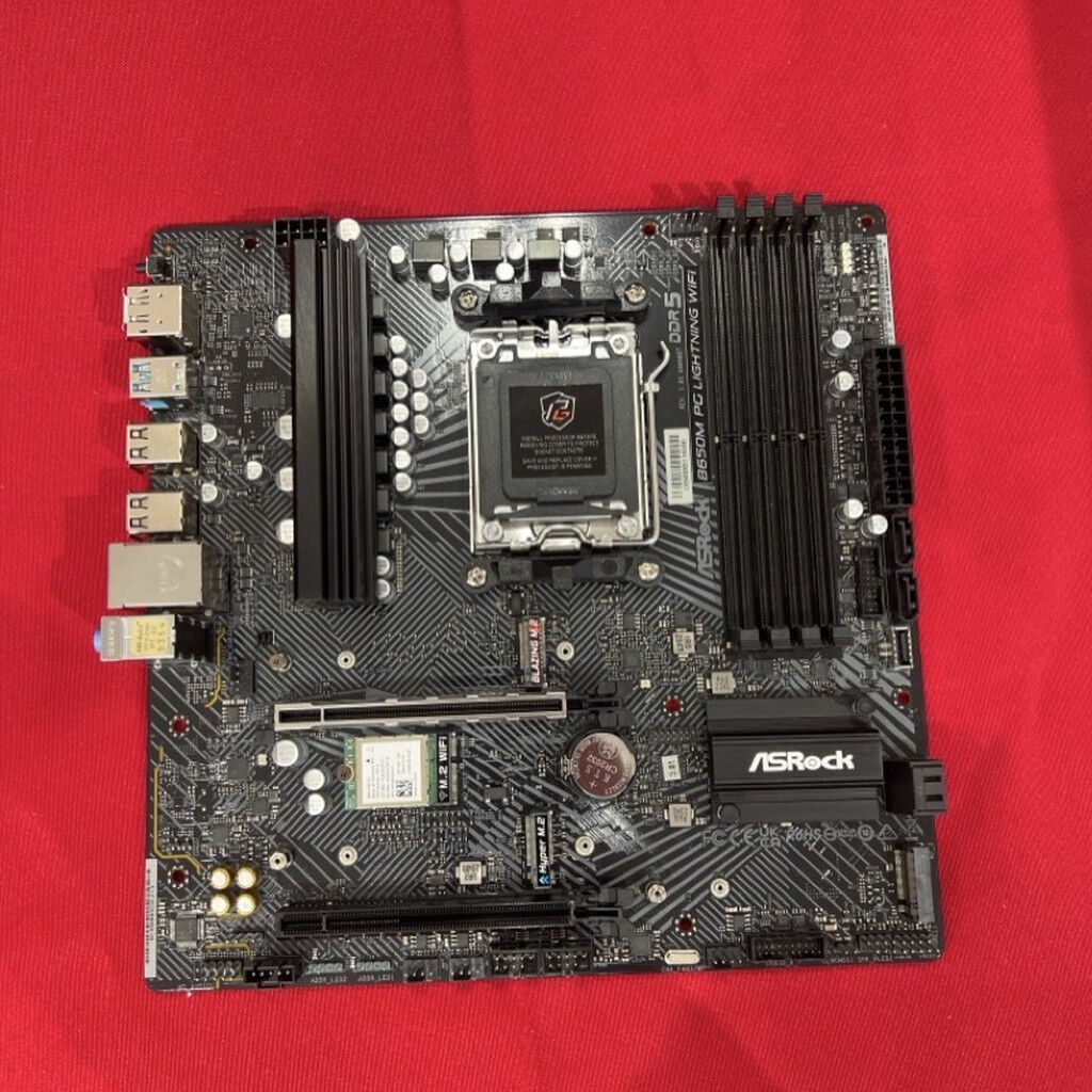 中古 ASRock B650M PG Lightning WiFi (B650 AM5 mATX DDR5