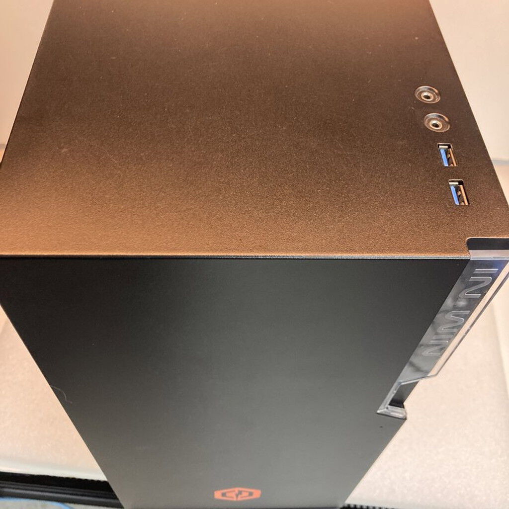 中古 CyberPowerPC デスクトップパソコン (Core i7 8700/16GB/SSD240GB