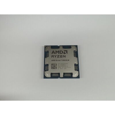 【前橋ｲﾝﾀｰｱｶﾏﾙ店】中古  AMD Ryzen 7 9800X3D (AM5/4.7/104M/C8/T16/120W) 1460025260 