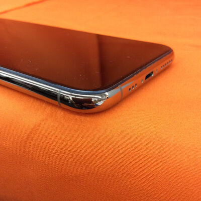 【なんば店】中古  【docomo】 Apple iPhone11 Pro 5.8インチ 256GB (ゴールド) MWC92J/A 140649 