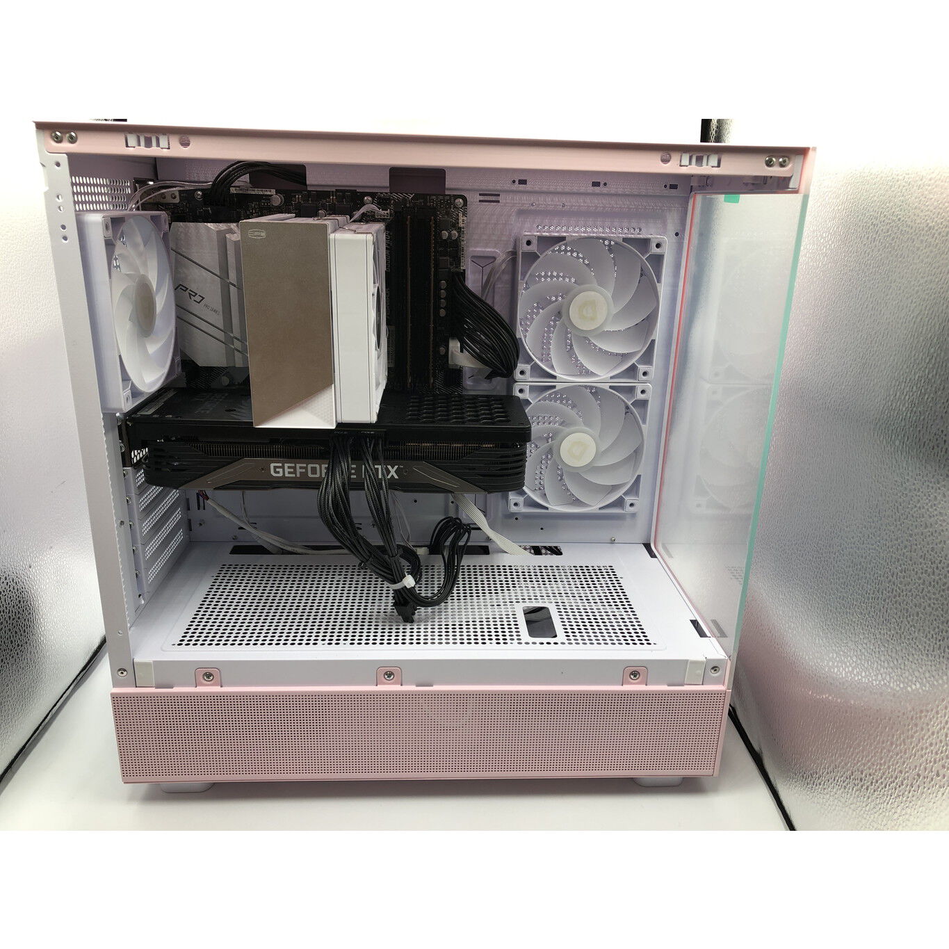中古 自作PC(Ryzen 5 5600X/16GB/SSD500GB+1TB/-/RTX3070/OS無し