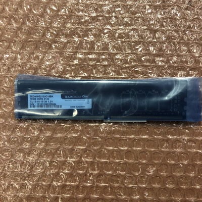【宮崎恒久店】中古  PC4-17000 16GB デスクトップ用 135640 