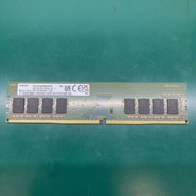 【浦添城間店(沖縄)】中古  PC4-25600 8GB デスクトップ用(DDR4-3200) 140727 