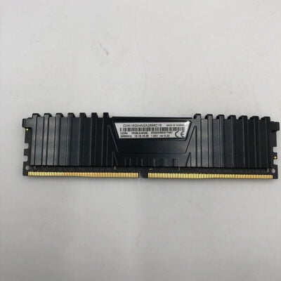 【福井日之出店】中古  PC4-21300 8GB デスクトップ用(DDR4-2666) 126165 