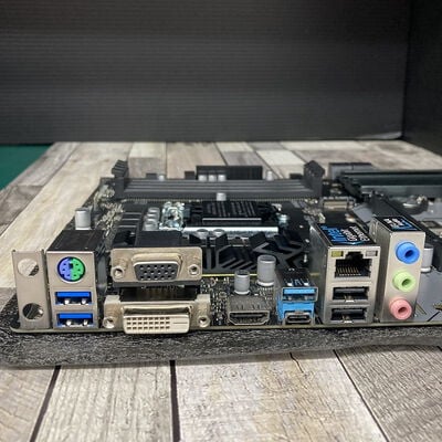 【広島店】中古  ASRock Z390 Pro4 (Z390 1151 ATX DDR4) 138879 