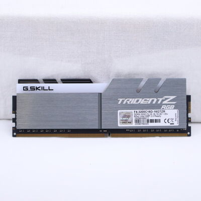 【通販センター】中古  PC4-25600 8GB デスクトップ用(DDR4-3200) 140727 