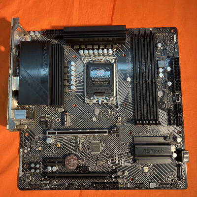 【なんば店】中古  ASRock Z790M PG Lightning/D4(Z790 1700 mATX DDR4) 152760 