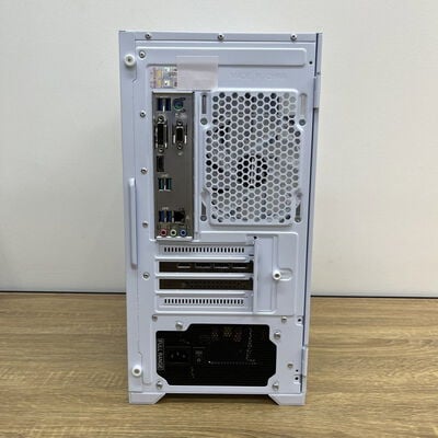 【津ラッツ店】中古  自作パソコン(Ryzen 7 5700X/32GB/SSD2TB/RTX5060/W11H) 4990001527 
