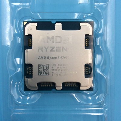 【秋葉原本店】中古  AMD Ryzen 7 9700X (AM5/3.8GHz/40M/C8/T16/65W) 169022 