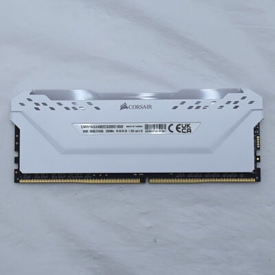 【通販センター】中古  PC4-25600 8GB デスクトップ用(DDR4-3200) 140727 