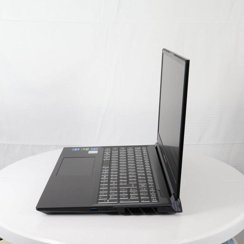 中古 iiyama ILeNEs-15FX165-i7-RM4XB(Intel Core i7 14650HX/16GB