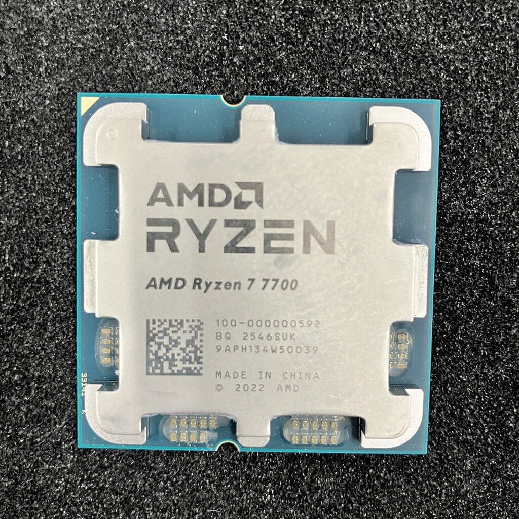 AMD Ryzen 7 7700 Socket AM5 動作確認済み 美品 中古 AMD Ryzen 7 7700 (AM5/3.8GHz/40M/C8/T16/65W) 1460024624